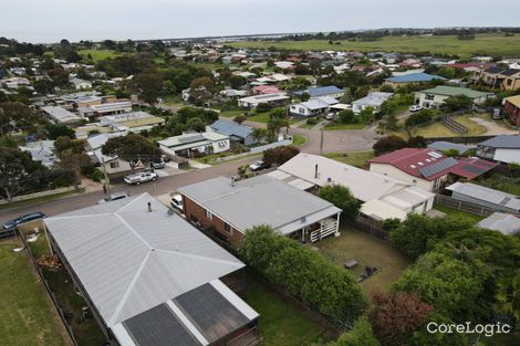 Property photo of 33 West Crescent Lakes Entrance VIC 3909