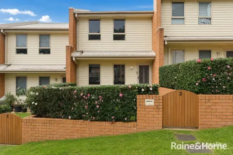 2/163 Gertrude St, Gosford, NSW 2250