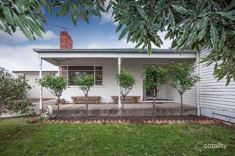 7 William St, Romsey, VIC 3434