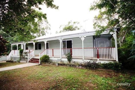 4 Wade Ct, Lawnton, QLD 4501