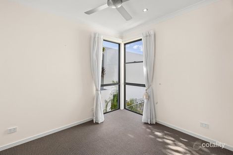 Property photo of 1/22 Andromeda Parade Robina QLD 4226