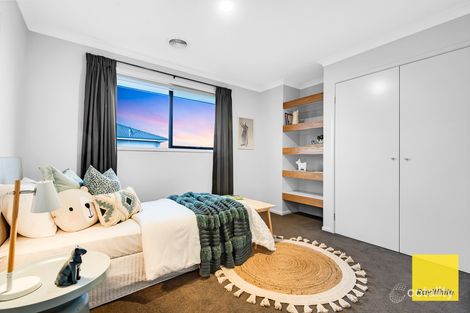 Property photo of 13 Birchmore Circuit Truganina VIC 3029