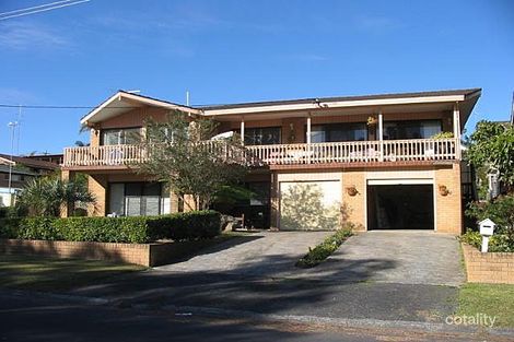 Property photo of 111 Tuggerah Parade Long Jetty NSW 2261