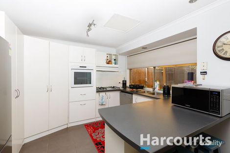 Property photo of 13 Hamstead Court Endeavour Hills VIC 3802