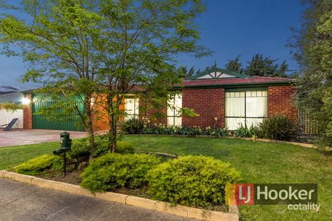 14 Linda Dr, Cranbourne West, VIC 3977