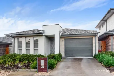 Property photo of 14 Botany Drive Carrum Downs VIC 3201