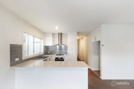 Property photo of 14 Botany Drive Carrum Downs VIC 3201