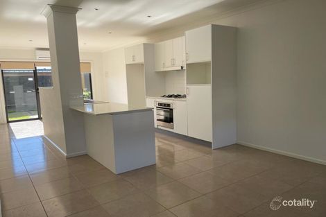 Property photo of 66 Baronial Way Craigieburn VIC 3064