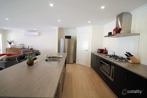 19 Honeydew Trl, Wannanup, WA 6210