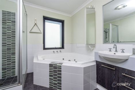 Property photo of 81 Kentucky Boulevard Hocking WA 6065