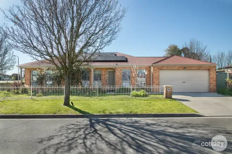 1 Tranquillity Ct, Sebastopol, VIC 3356