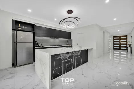 Property photo of 29 Athenaeum Avenue Clyde North VIC 3978