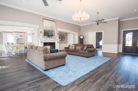 Property photo of 22 Swiftwing Close Chisholm NSW 2322