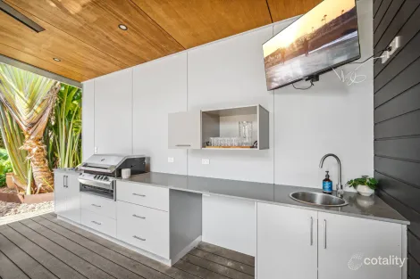 Property photo of 5 Birkdale Court Marrara NT 0812