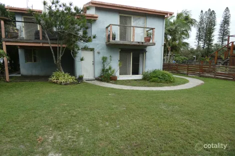 1/14 Pacific Esp, South Golden Beach, NSW 2483