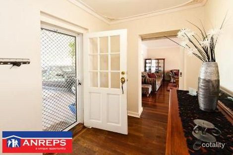 Property photo of 48 Roebuck Drive Salter Point WA 6152