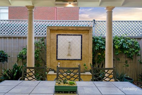 Property photo of 10 York Avenue East Fulham Gardens SA 5024