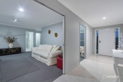 Property photo of 22 Meander Court Ormeau Hills QLD 4208