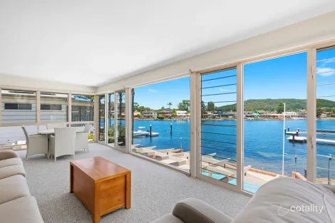 42 Helmsman Bvd, St Huberts Island, NSW 2257