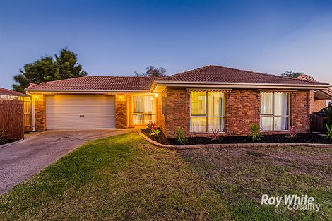 Property photo of 8 Filbert Court Cranbourne North VIC 3977