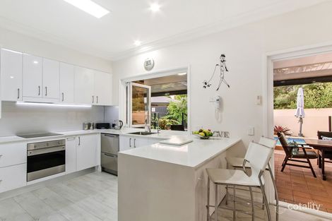 Property photo of 4 Leeway Place Clear Island Waters QLD 4226