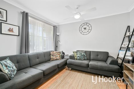 Property photo of 27 Central Road Hampton Park VIC 3976