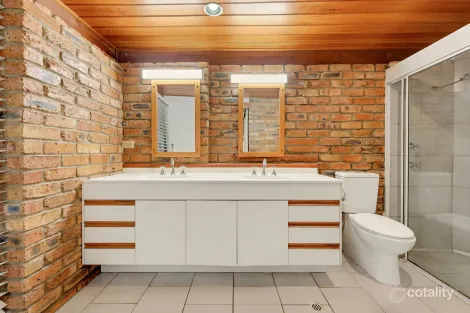 Property photo of 53 Meiers Road Indooroopilly QLD 4068