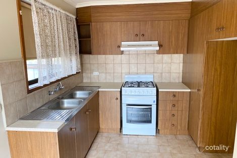 Property photo of 9/5 Kelly Street Werribee VIC 3030