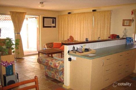 Property photo of 14 Hampshire Gardens Parmelia WA 6167