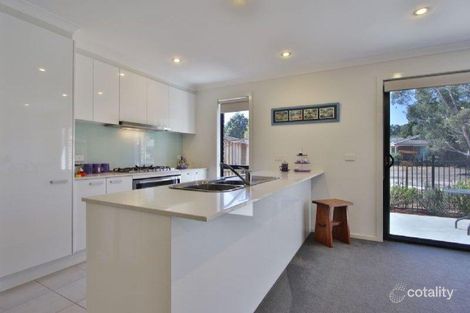 Property photo of 3 Spriggs Drive Croydon VIC 3136