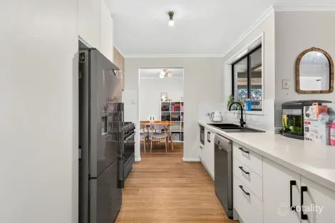 Property photo of 14 Lydiate Road Noarlunga Downs SA 5168