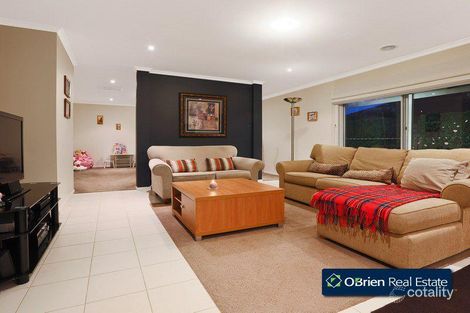 Property photo of 9 Hillgrove Crescent Berwick VIC 3806