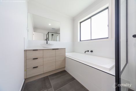 Property photo of 151 Stanton Drive Thurgoona NSW 2640