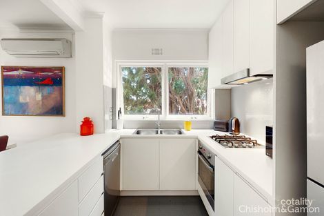 Property photo of 2/2 Bendigo Avenue Elwood VIC 3184