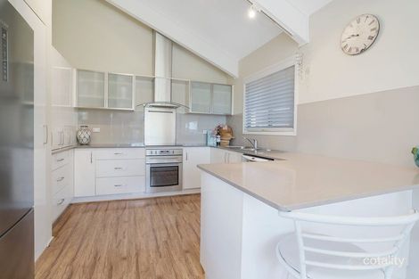 Property photo of 24 Dakara Avenue Erina NSW 2250
