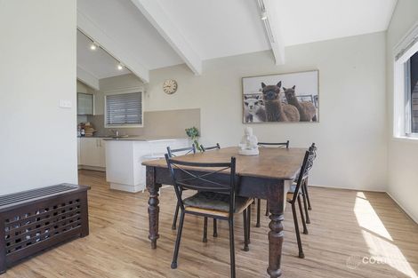 Property photo of 24 Dakara Avenue Erina NSW 2250