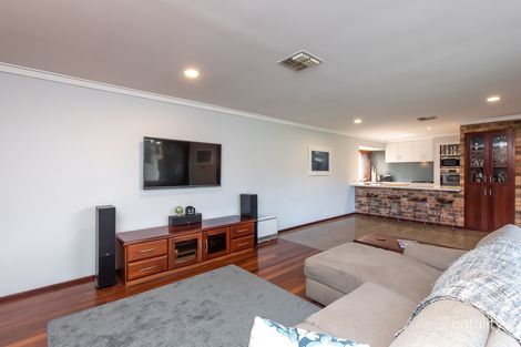 Property photo of 7 Sheahan Way Marmion WA 6020