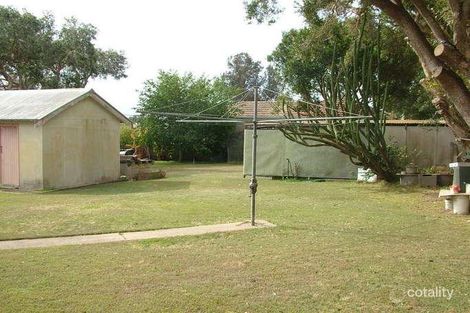 2 Fairview Ave, The Entrance, NSW 2261