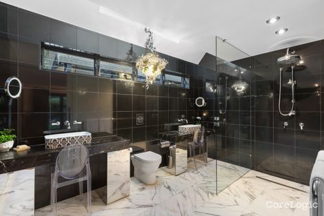 Property photo of 8 Greenhood Street Indooroopilly QLD 4068