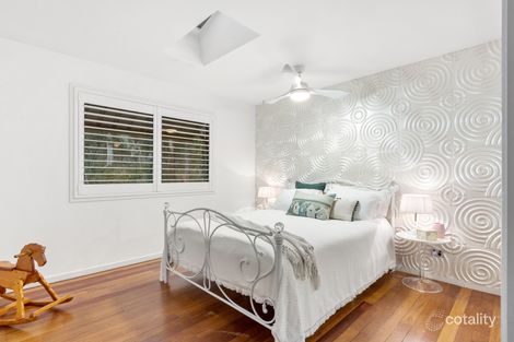 Property photo of 8 Greenhood Street Indooroopilly QLD 4068