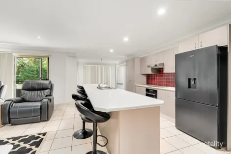 Property photo of 6 Waratah Street Hill Top NSW 2575