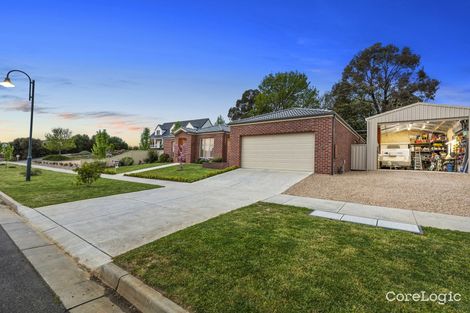 Property photo of 8 Valley Drive Canadian VIC 3350