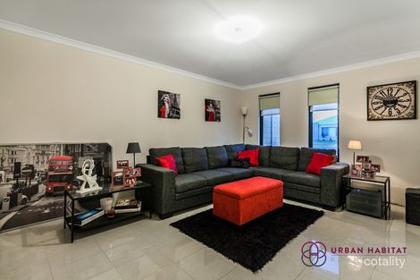 Property photo of 20 Grenoble Street Piara Waters WA 6112