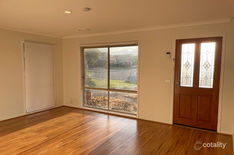Property photo of 4 Cirrus Close Hampton Park VIC 3976
