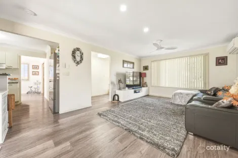 Property photo of 16 Macarthur Drive Kallangur QLD 4503