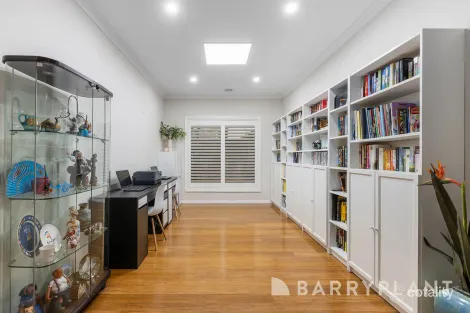 Property photo of 39 Worcester Crescent Bundoora VIC 3083