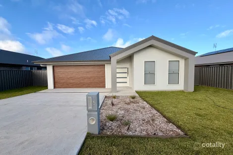 Property photo of 5 Condor Street Forbes NSW 2871
