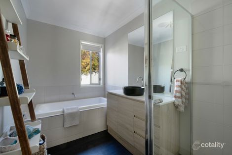 Property photo of 18 Gladeville Drive Eaglehawk VIC 3556