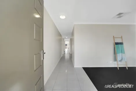 Property photo of 10 Noranda Circuit Harkness VIC 3337