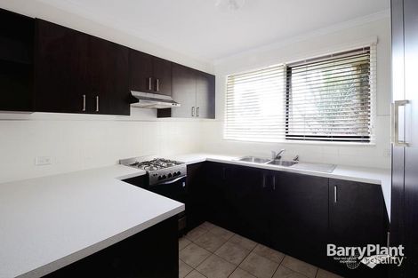 Property photo of 2 Smethurst Avenue Pakenham VIC 3810